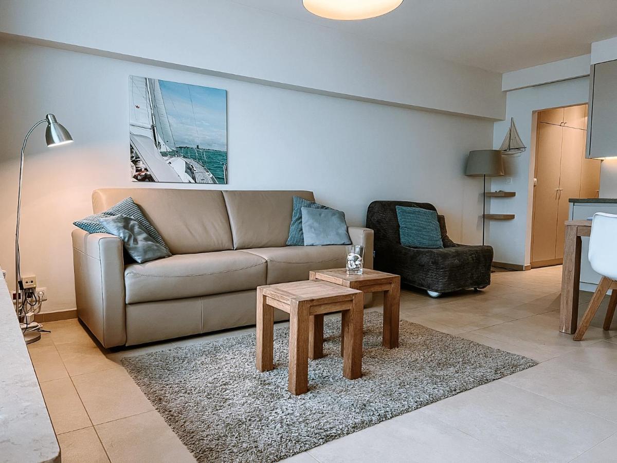 Cosy Studio With Sea View In Oostende Exteriör bild