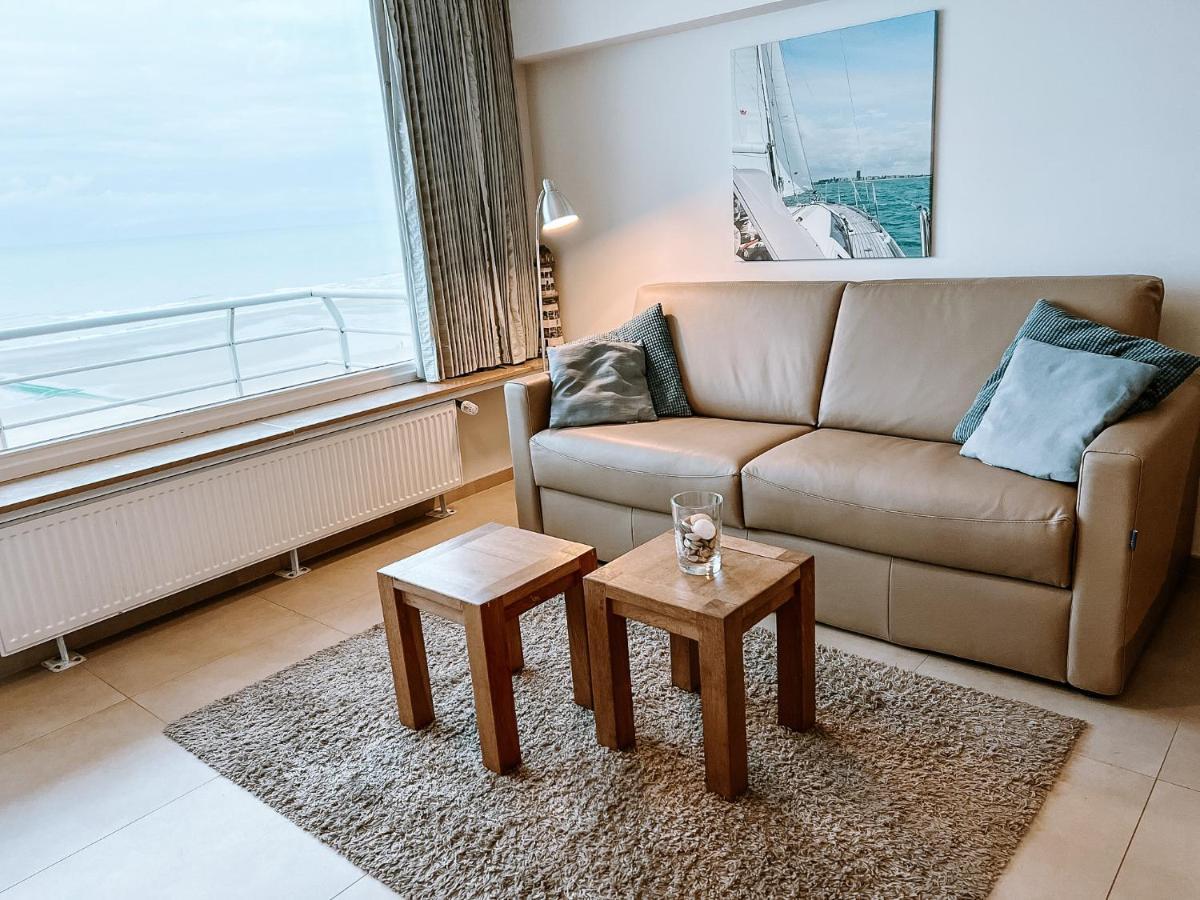 Cosy Studio With Sea View In Oostende Exteriör bild