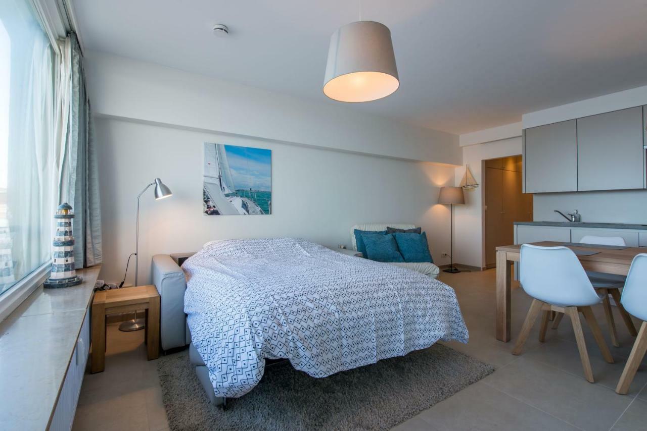 Cosy Studio With Sea View In Oostende Exteriör bild